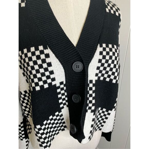 Cider Women's Medium Black White Checkerboard Print Oversized Cropped Cardigan - Picture 2 of 10
